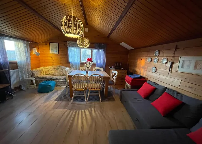 Holiday House With Beautiful Scenery Near Goeta Kanal