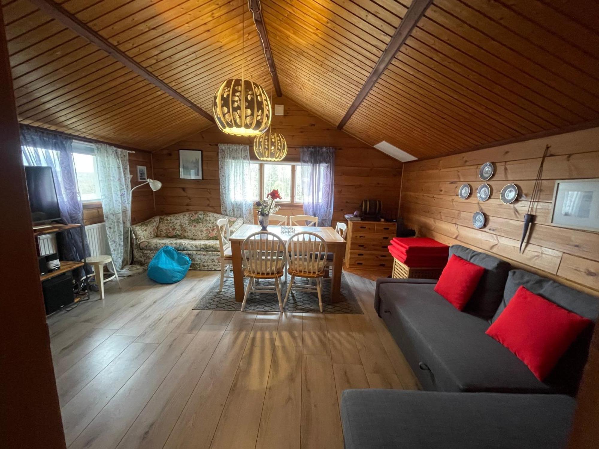 House With Beautiful Scenery Near Goeta Kanal